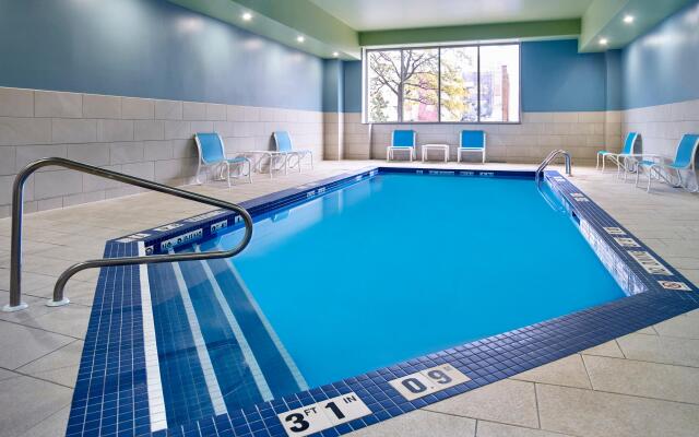 Holiday Inn Express Windsor Waterfront by IHG