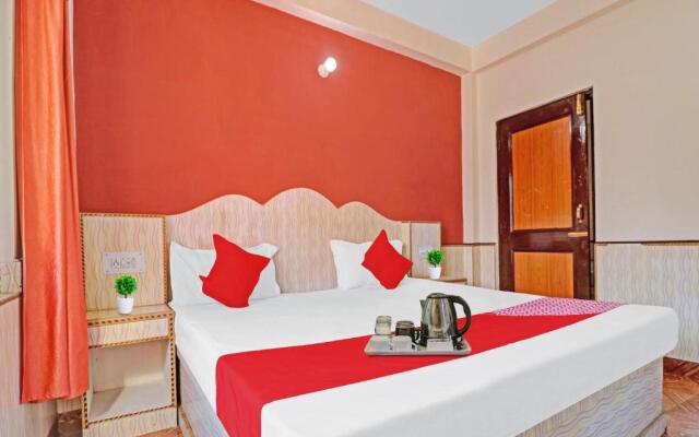 Oyo 89594 Hotel Durga
