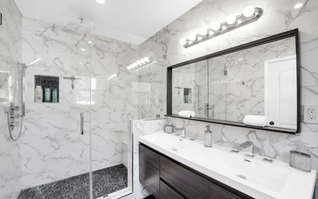Martha by Avantstay Brand New LA Valley Home