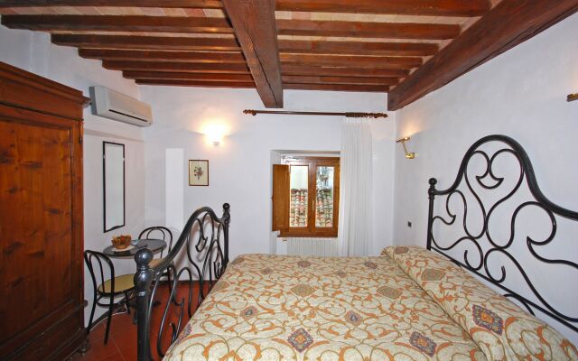 A La Casa Dei Potenti