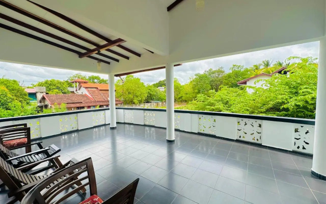New Peacock Resort