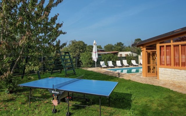 Magnificent Holiday Home in Istria With Swimming Pool