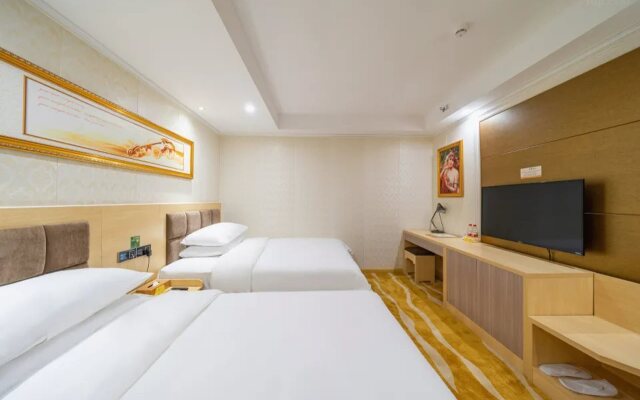 Vienna Classic Hotel (Shenzhen Pingshan Bihu)