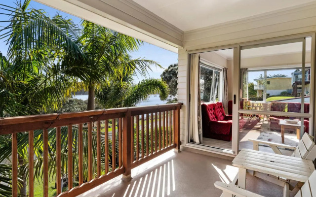 Ota Point Paradise - Whangaroa Holiday Home