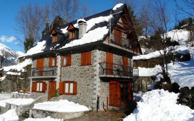 Chalet with 3 bedrooms in Viella with wonderful mountain view furnished garden and WiFi 13 km from the slopes