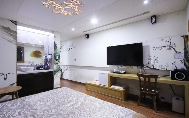 Gimcheon Hotel Win