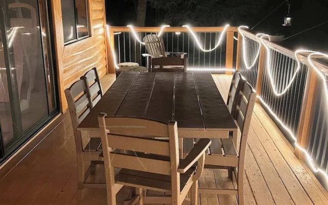 Hunter's Retreat in Upper Moonridge!