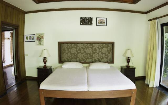 Baan Bua Lake Villa 5