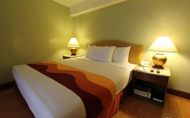 Atrium Hotel