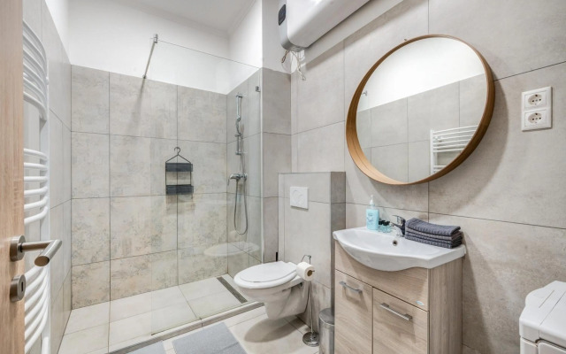 Akácfa 13 Center Budapest 2 Bedroom Apartment
