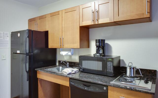 Candlewood Suites Richmond Airport by IHG