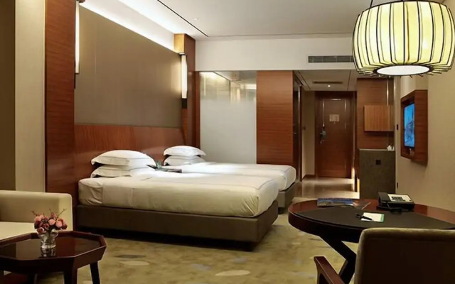 Luan Suntone Plaza Hotel