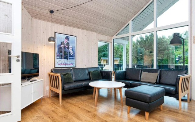 10 Person Holiday Home in Glesborg