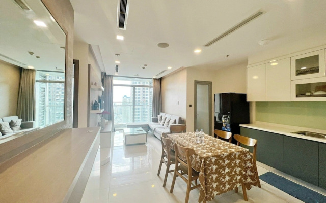 Luxury Landmark - Linh's Apartment