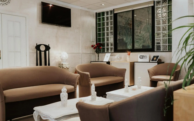 Hotel Accord Le Rose