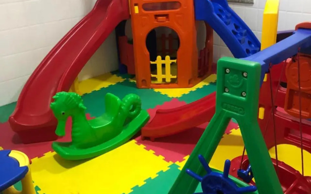 Apartamento peracanga com vista para o mar