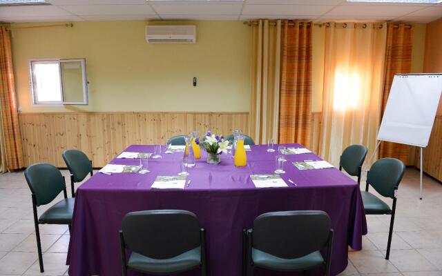 Logos hotel in Yad Hashmona