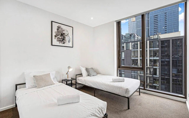 Southbank Gem With Stunning Views [2 Free Parking + Netflix]