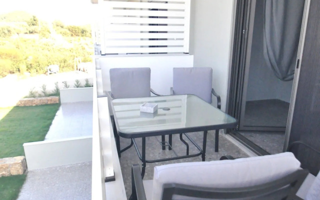 Zennova #28 Sirene Luxury Studio