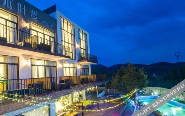 Mood Club Theme Holiday Hostel
