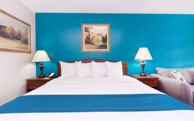 Baymont Inn & Suites Duncan/Spartanburg