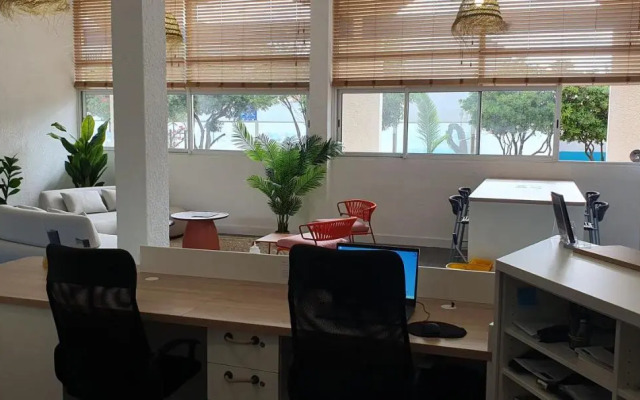 Les Flots Bleus - INH 34061