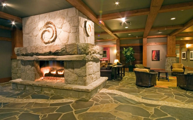 First Tracks Lodge