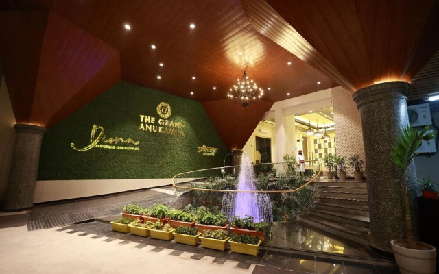 Skyline luxury in pink city