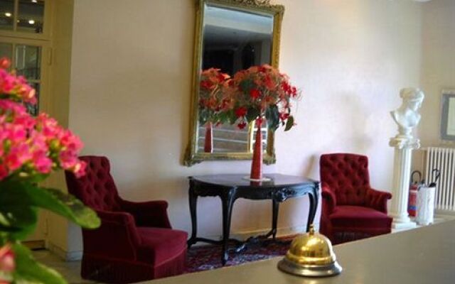 Hotel Bristol