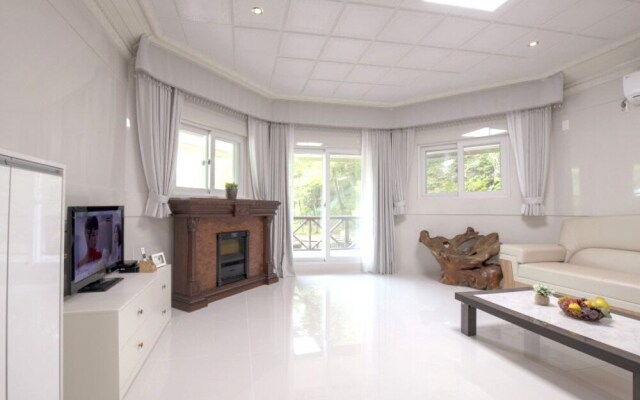 Yeongwol Jangsan Condo