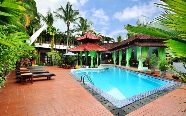 Sarinande Hotel