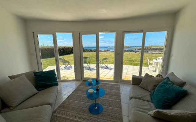 House in Ploudalmezeau With Beach Access