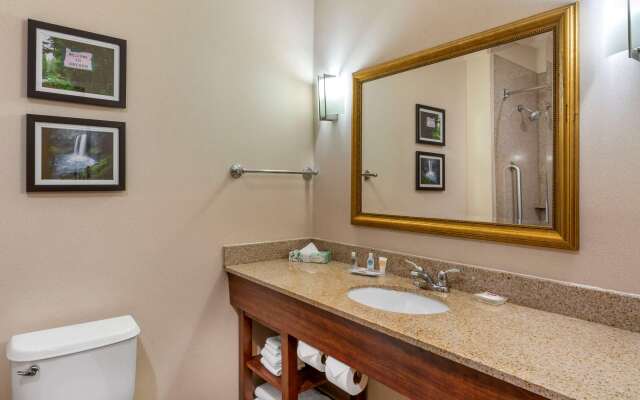 Comfort Suites Eugene University