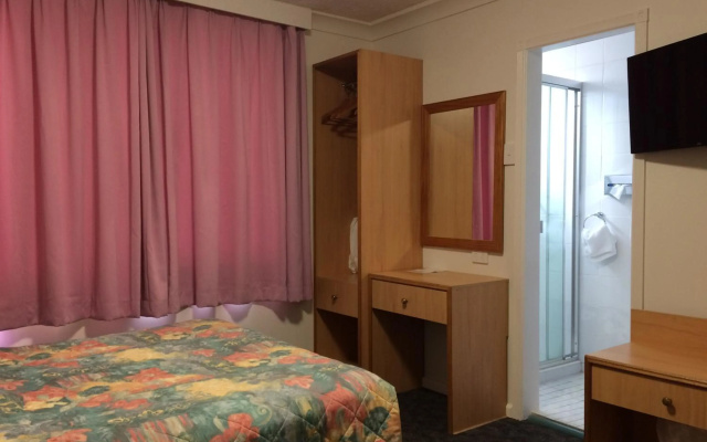 Edgecliff Lodge Motel – Guest Rooms – Sydney