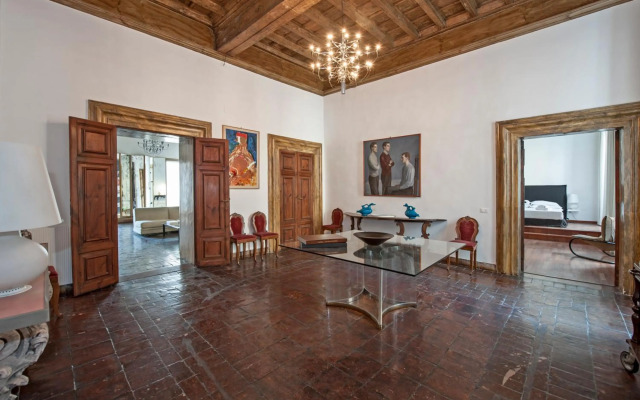 Ancient Palace In Downtown Rome