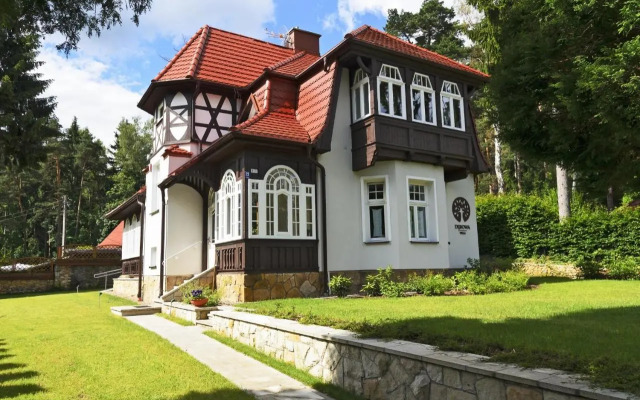 Villa Dębowa