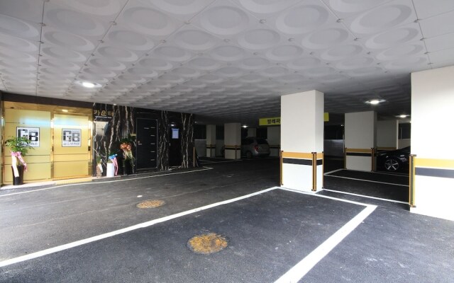 Gwangju Chungjangro Gold Brown Hotel