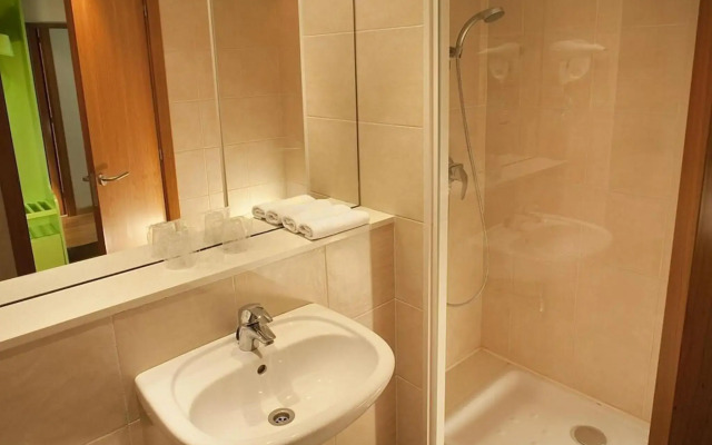 Travelodge BCN Cornella Fira