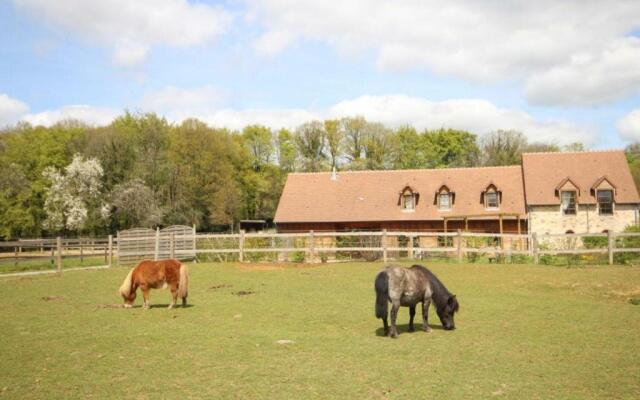 Gîte Juvigny-Sous-Andaine, 6 pièces, 12 personnes - FR-1-497-18