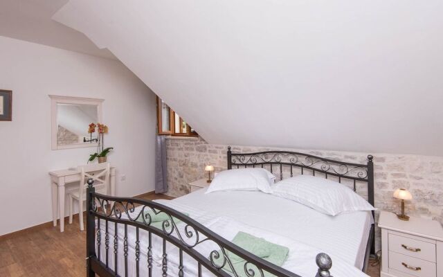 Holiday Villa Lovište Paradise