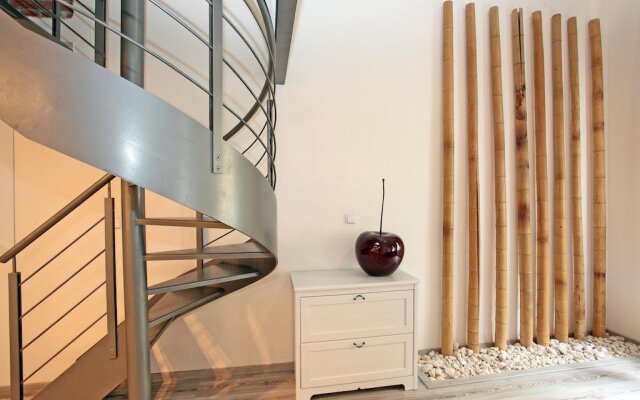 Apartment House - The Modern Flat