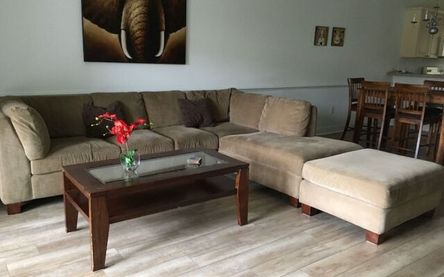 Myrtlewood by Monarch Rentals