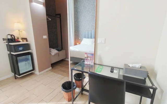 Nicole Suite