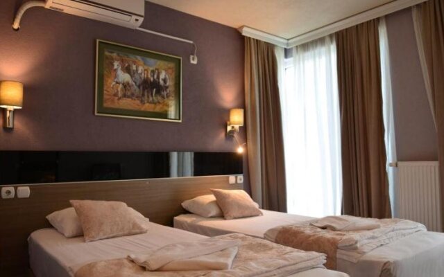 Hotel Leon
