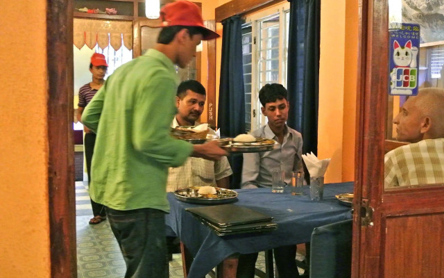 Shree Lal Inn