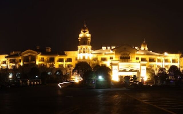 Country Garden Hill Lake Phoenix Hotel
