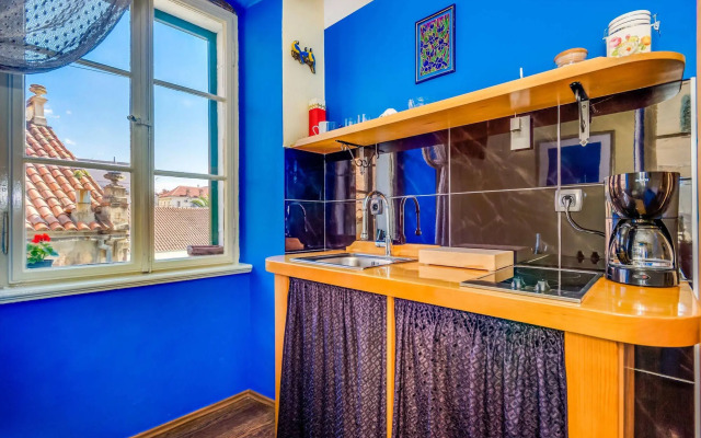 Captain's Apartment
