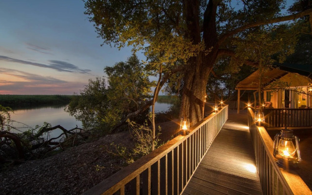 Xaro Lodge
