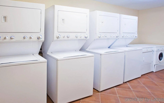 Candlewood Suites Athens by IHG