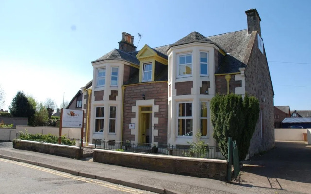 The Coo's Guest House